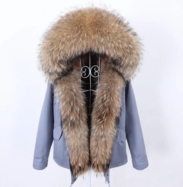 Women's Thick Warm Full Sleeved Fox Fur Collar Hooded Winter Jacket